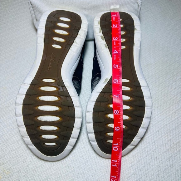 Clarcks Collection Black and Gray Slip-On Sneakers - Picture 8 of 8